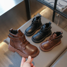 批发儿童马丁靴2024<b class='q'>秋</b>季男童英伦风靴子女童中大童休闲短靴软底时尚单