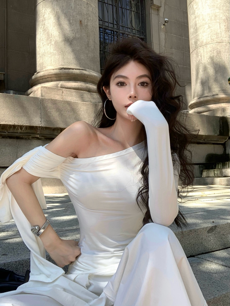 실사 정가 아니요 바겐 세일 가을 불규칙 비스듬한 어깨 리본 맨위 작은 대중 디자인 센스 몸매 가꾸기 오프숄더 티셔츠