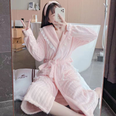 批发黛琳芬珊瑚绒浴袍冬天女士<b class='q'>睡衣</b>法兰绒花边睡袍家居服pajamas