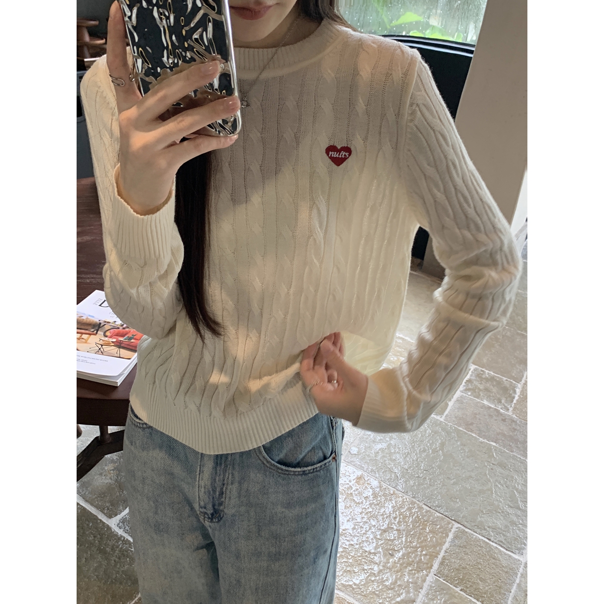 Real shot of autumn and winter Korean style versatile age-reducing twist love embroidery 6 wool sweater with long-sleeved top inside