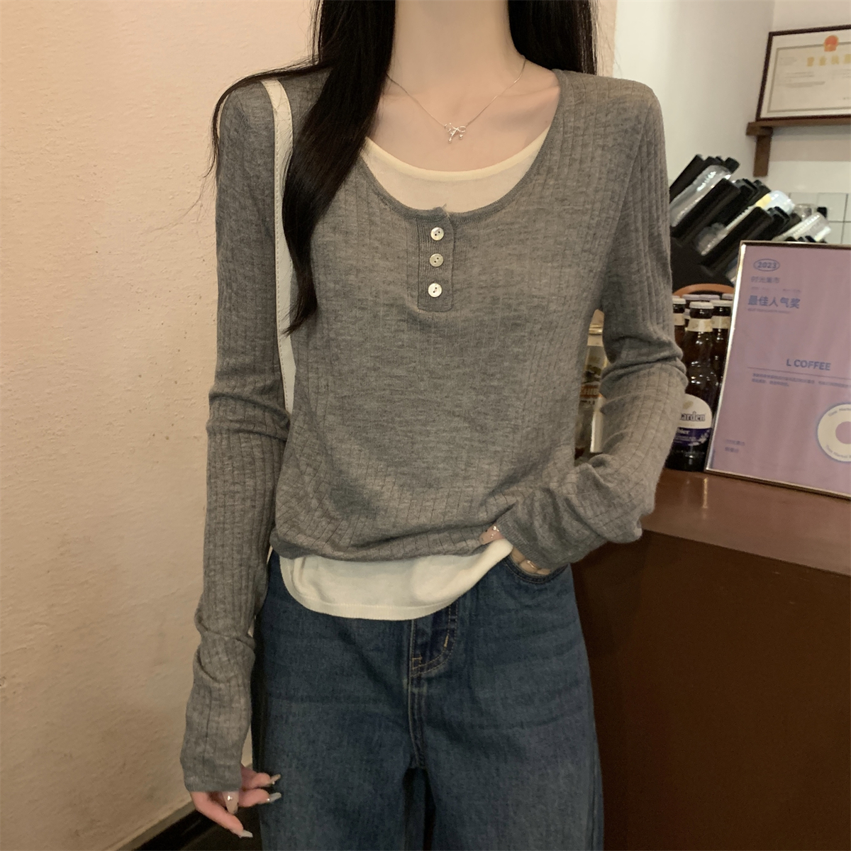 Real shot of autumn and winter Korean style striped contrasting buttons fake two-piece versatile 6 wool knitted long-sleeved bottoming top