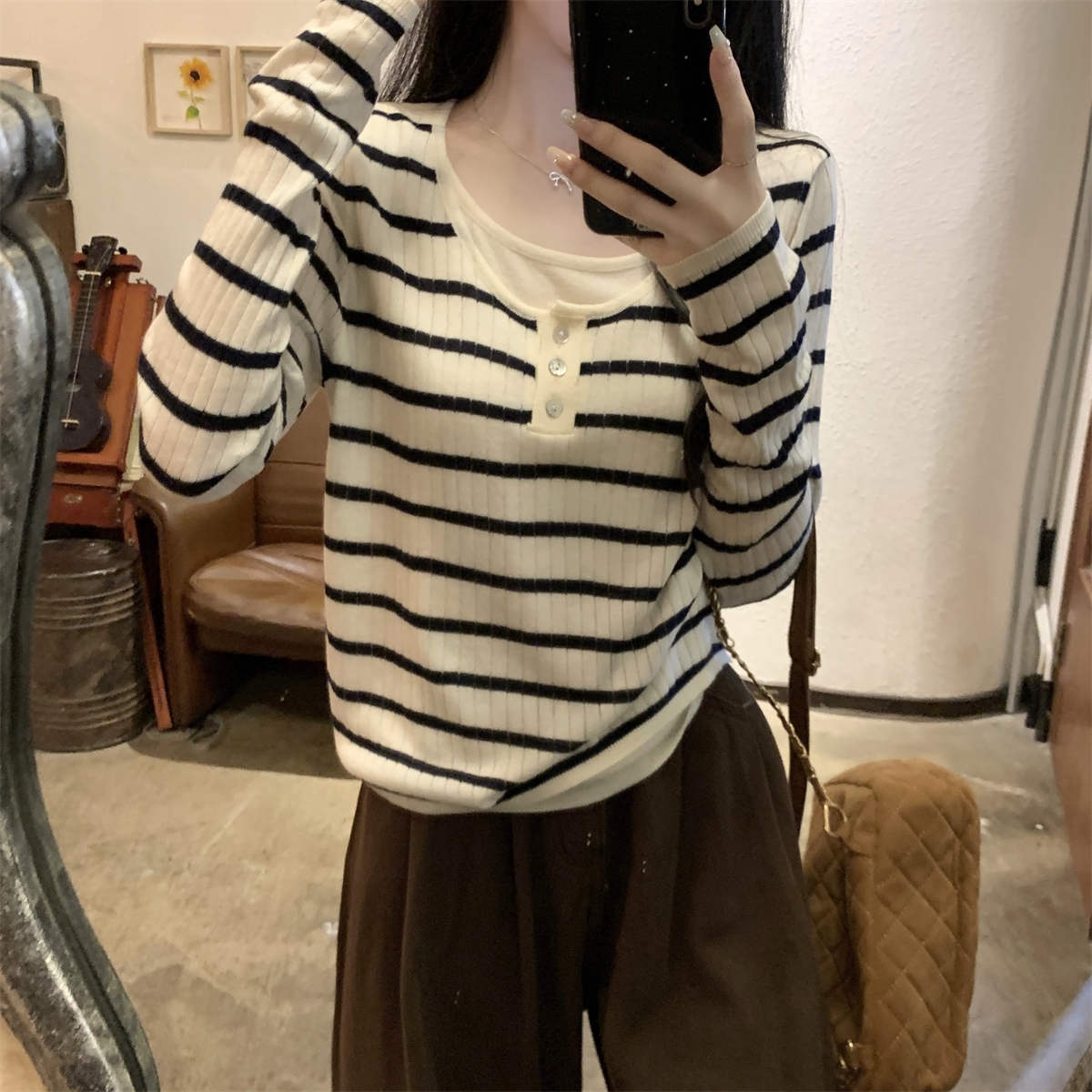 Real shot of autumn and winter Korean style contrast button lazy fake two-piece design 6 wool knitted long-sleeved bottoming top