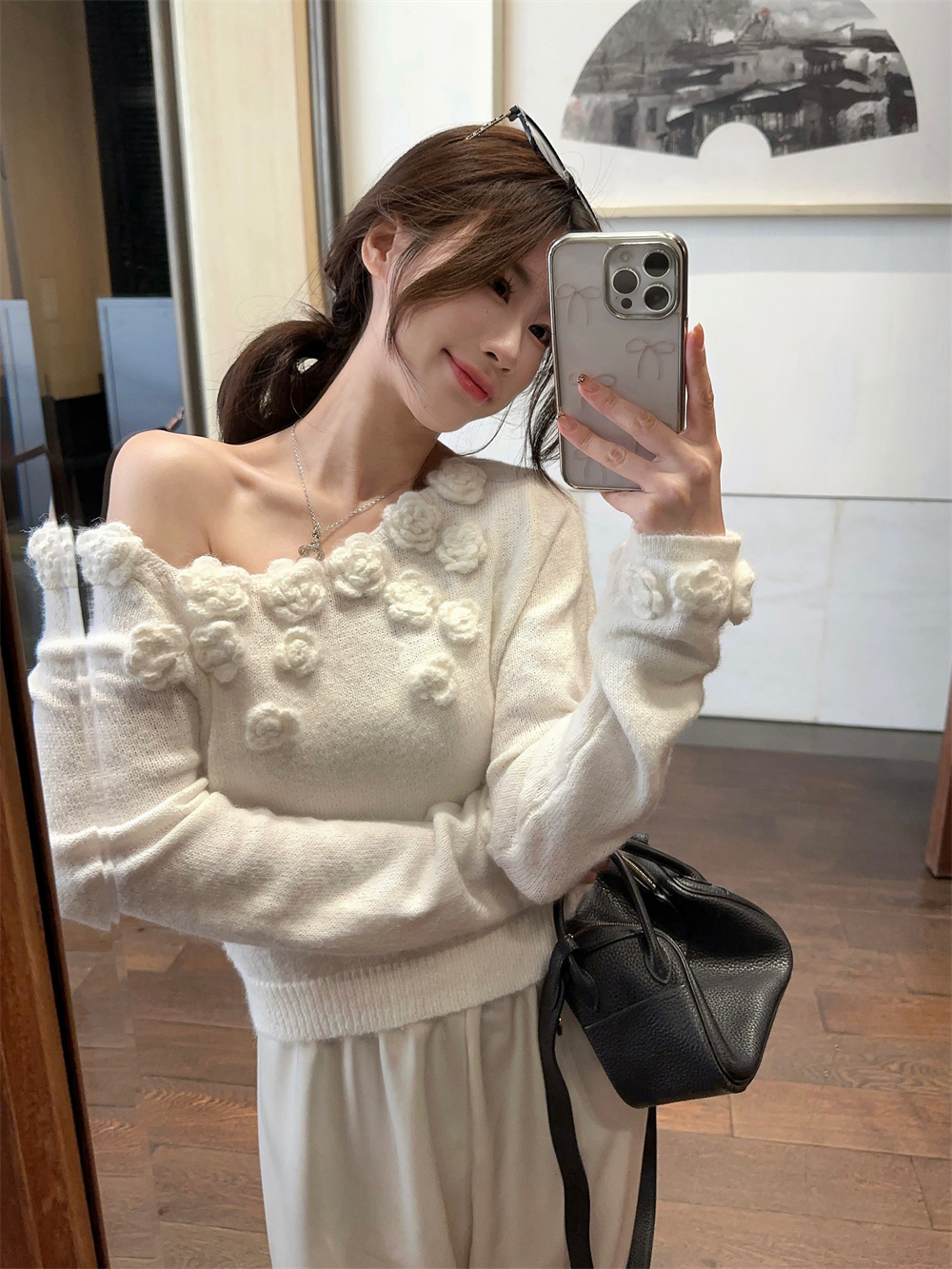 Hand-painted French Pure Desire Handmade 3D Rose Embroidered Off-Shoulder Short-Sleeve Sweet Fitting Knit Top