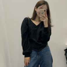 批发尺寸已更新 <b class='q'>韩国</b>东大门女气质设计感露肩不规则休闲纯色<b class='q'>卫衣</b>