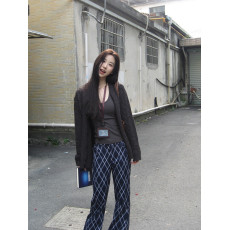 批发实拍通勤学院风女秋毛衣针织<b class='q'>开衫</b>26春季高级感格纹喇叭裤微喇长裤