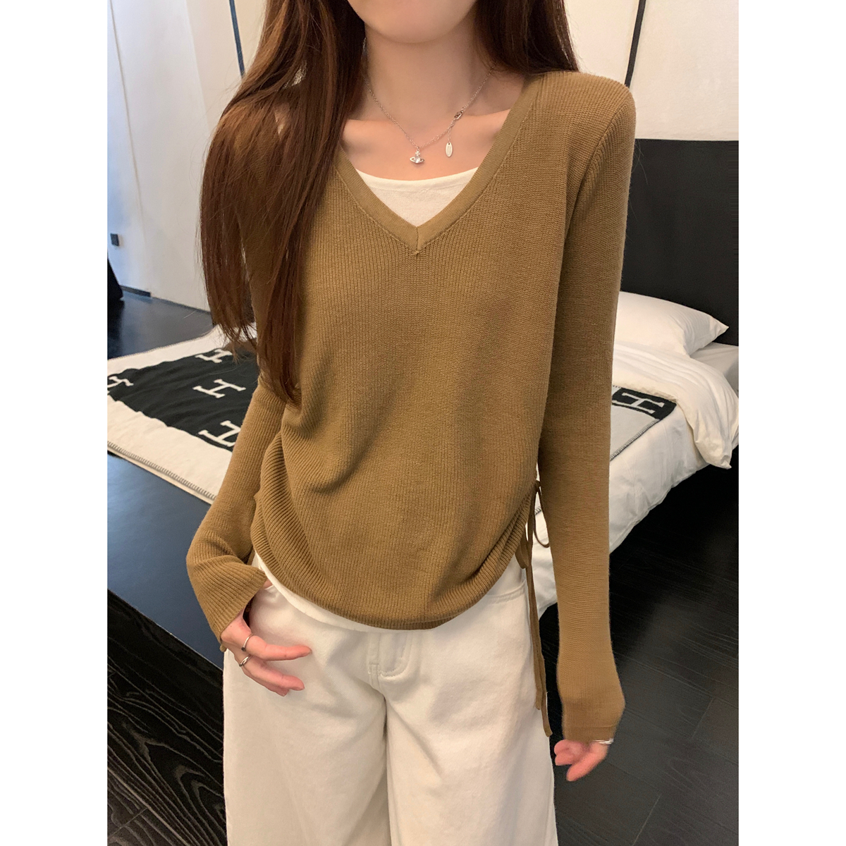 Actual shot of autumn and winter Korean style versatile contrasting color V-neck drawstring fake two-piece 6-piece wool knitted long-sleeved inner top