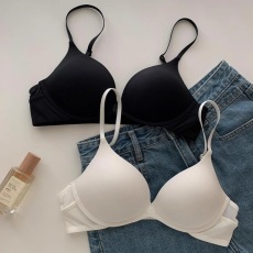 批发前排扣聚拢内衣无痕小胸不空杯u型大露背美背夏季超薄防垂<b class='q'>文胸</b>罩