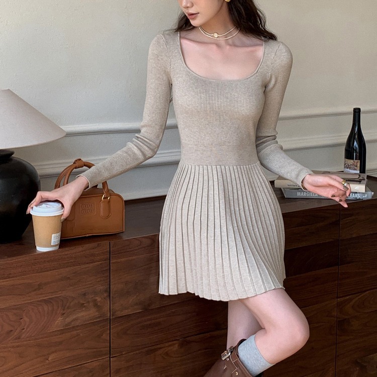 French style minimalist style square collar sweet and spicy knitted dress autumn and winter new slim fit waist slimming inner skirt