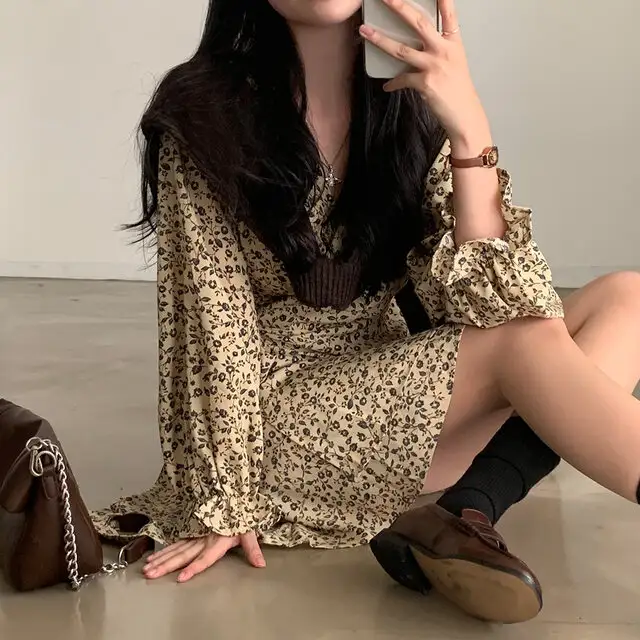 프리미엄 베이지/블랙 루즈핏 원피스 상세 이미지 5