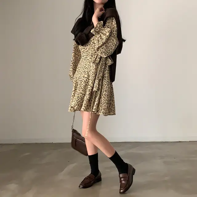 프리미엄 베이지/블랙 루즈핏 원피스 상세 이미지 17