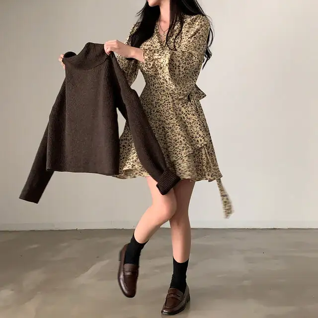 프리미엄 베이지/블랙 루즈핏 원피스 상세 이미지 20