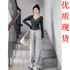 批发今年流行美式学院复古风假两件打底上衣+<b class='q'>碎花</b>阔腿裤套装