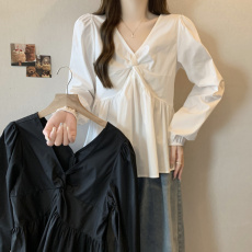 批发实拍 <b class='q'>大码</b>女装微胖 气质纯色设计感扭结V领显瘦长袖娃娃衫