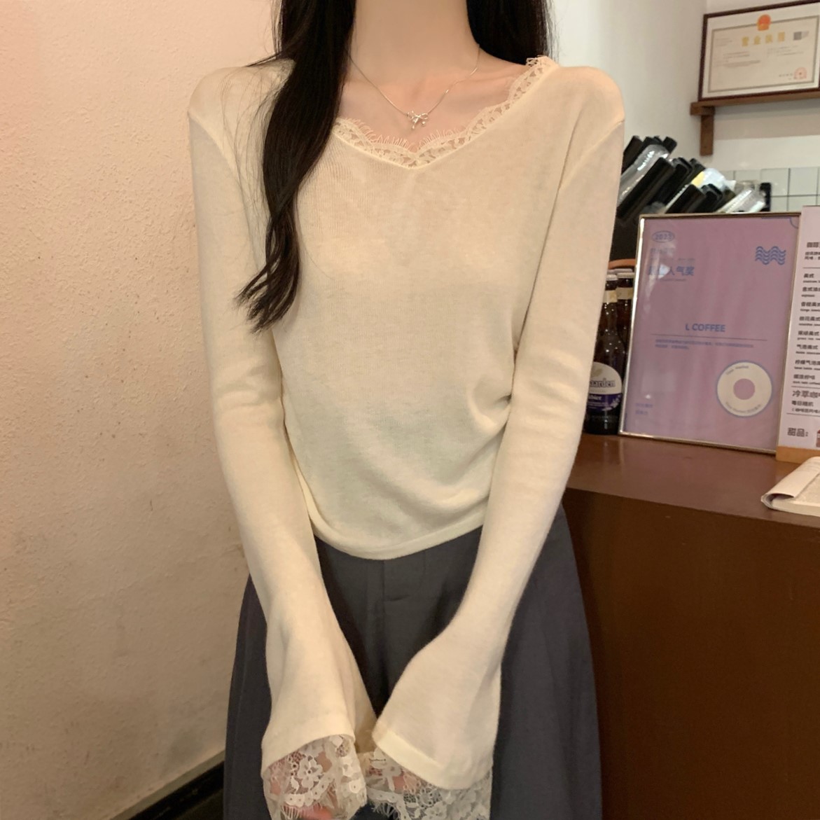 Real shot of autumn and winter Korean style v-neck pure desire lace with trumpet sleeves 6 wool sweater long-sleeved bottoming top