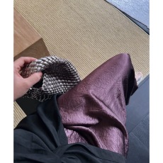 批发早春醋酸褶皱纹理加长百搭质感弹力半身裙气质开叉显瘦鱼尾长裙女