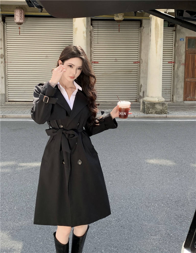 Actual shot~ 2024 Autumn New Style Women's Trench Coat Design, Small and Unique British Style Hot Girl Fitted Coat