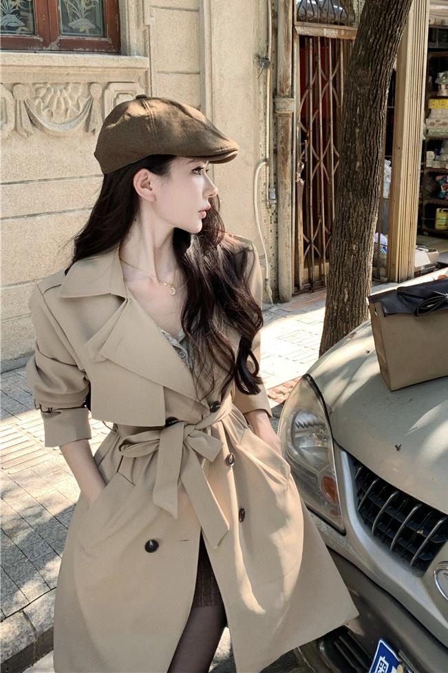 Actual shot~ 2024 Autumn New Style Women's Trench Coat Design, Small and Unique British Style Hot Girl Fitted Coat