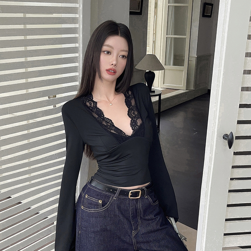 실사 정가 봄 검정색 V넥 레이스 조각 네클라인 나팔 소매 신축성 티셔츠 여성 몸매 가꾸기 긴팔 기본 셔츠