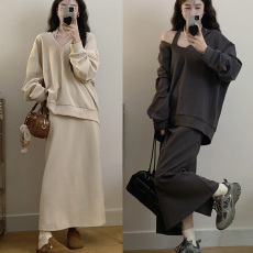 批发<b class='q'>实拍</b> 2025秋冬韩系气质<b class='q'>大码</b>卫衣女设计感显瘦收腰吊带裙两件套装