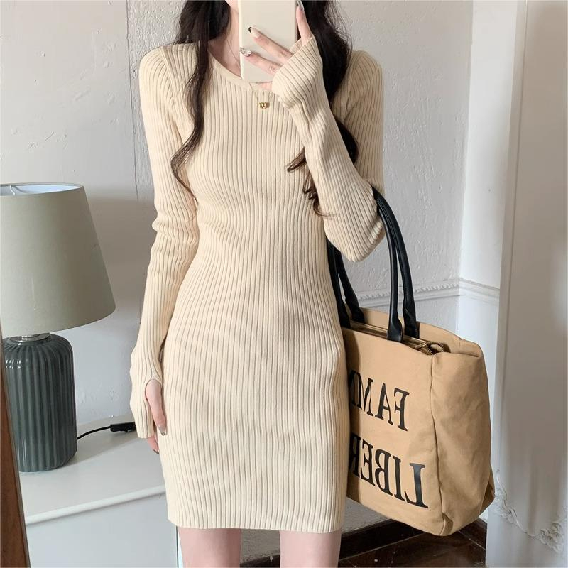 Korean chic autumn and winter French elegant round neck slim fit hip-hugging skirt elastic bottoming knitted dress for women