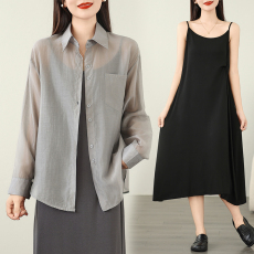 批发实拍2026早<b class='q'>春</b>女装设计感韩款连衣裙防晒衬衫两件套装