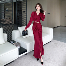 批发视频实拍2025秋季新款v领弹力时尚气质长<b class='q'>裙</b><b class='q'>包臀</b>连衣<b class='q'>裙</b>