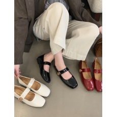 批发2024秋季新品法式复古方头一字带魔术贴玛丽珍浅口平底单鞋女春秋