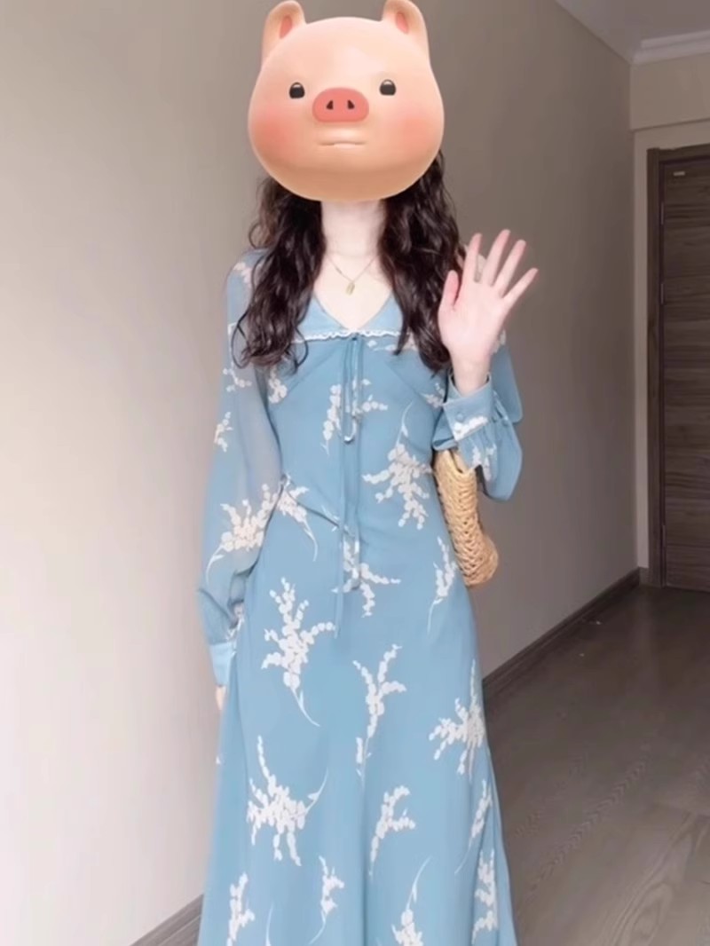 2026 봄 새로운 빅 사이즈 프랑스식 파란색 프린트 여성 드레스 품격 허리 수축 슬림해 보이는 길다 치마