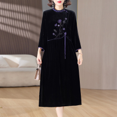 批发2025黑色丝绒<b class='q'>连衣裙</b>年轻款高端正品<b class='q'>桑蚕丝</b>妈妈旗袍裙钉珠花朵