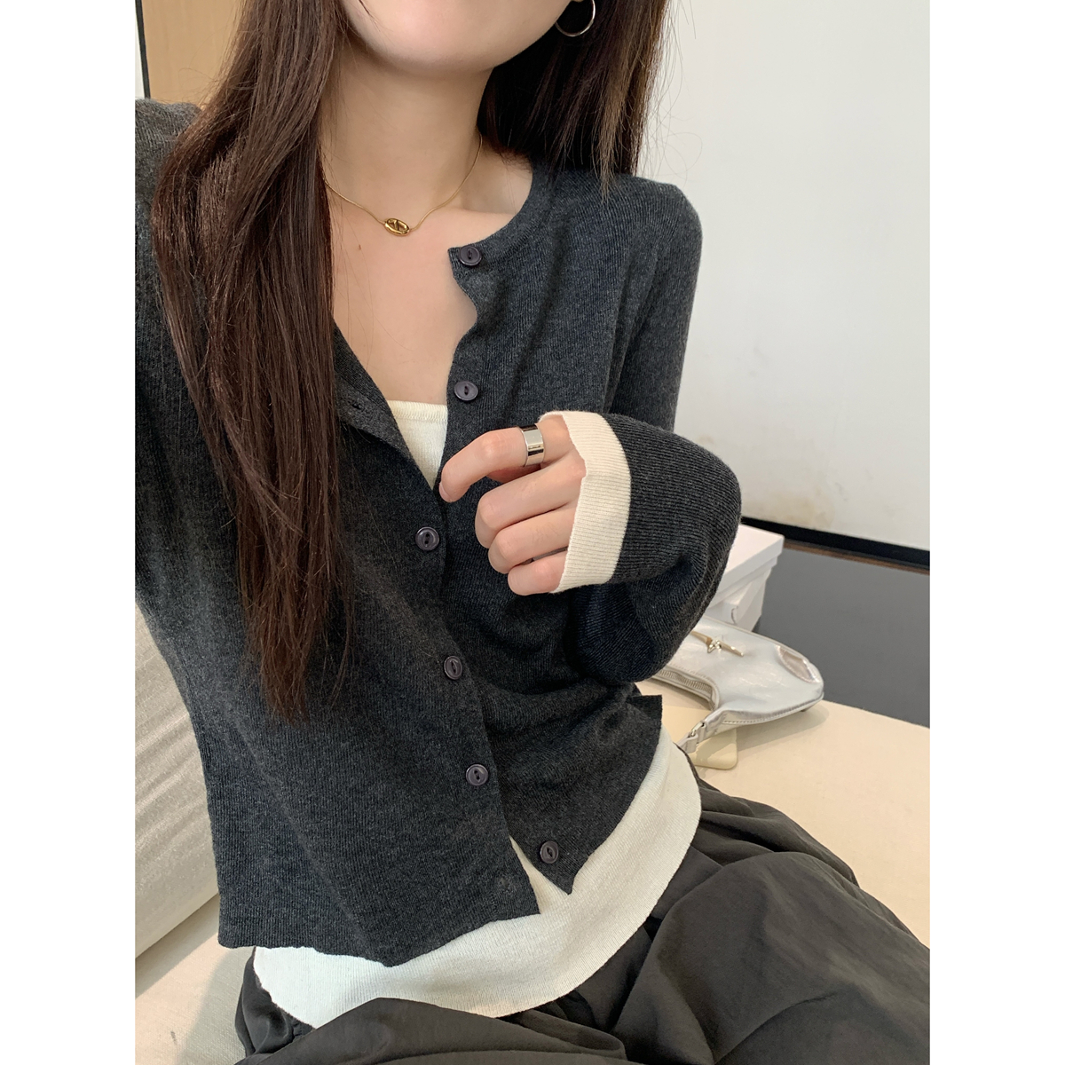 Real shot of autumn and winter Korean style contrasting color fake two-piece 6 wool versatile knitted long-sleeved inner top for women