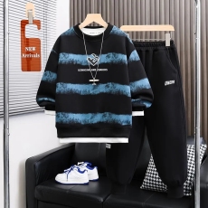 批发<b class='q'>男</b><b class='q'>童</b><b class='q'>秋装</b><b class='q'>条纹</b><b class='q'>卫衣</b><b class='q'>套装</b>2025新款潮中<b class='q'>大</b>儿<b class='q'>童</b>春秋休闲运动两件套爆款