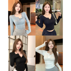 批发实拍~秋冬 辣妹风小心机半开U领修身显瘦褶皱短磨毛内搭<b class='q'>打底衫</b>女