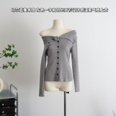 批发DeeFuu沛沛 切尔蓝美术馆 灰色一字肩毛衣开衫温柔法式上衣