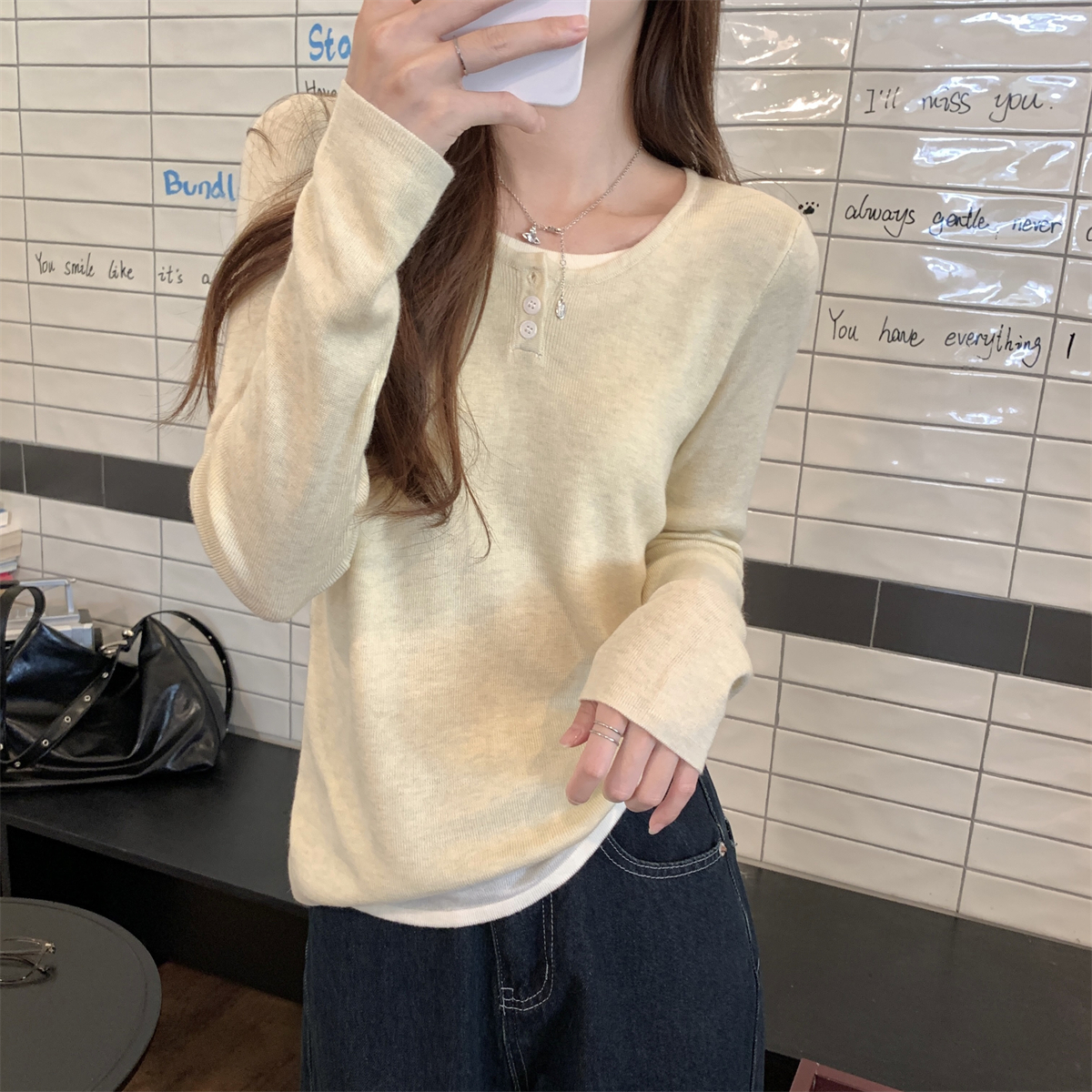 Real shot of autumn and winter Korean style fake two-piece loose 6-piece wool knitted long-sleeved bottoming top with contrasting button design