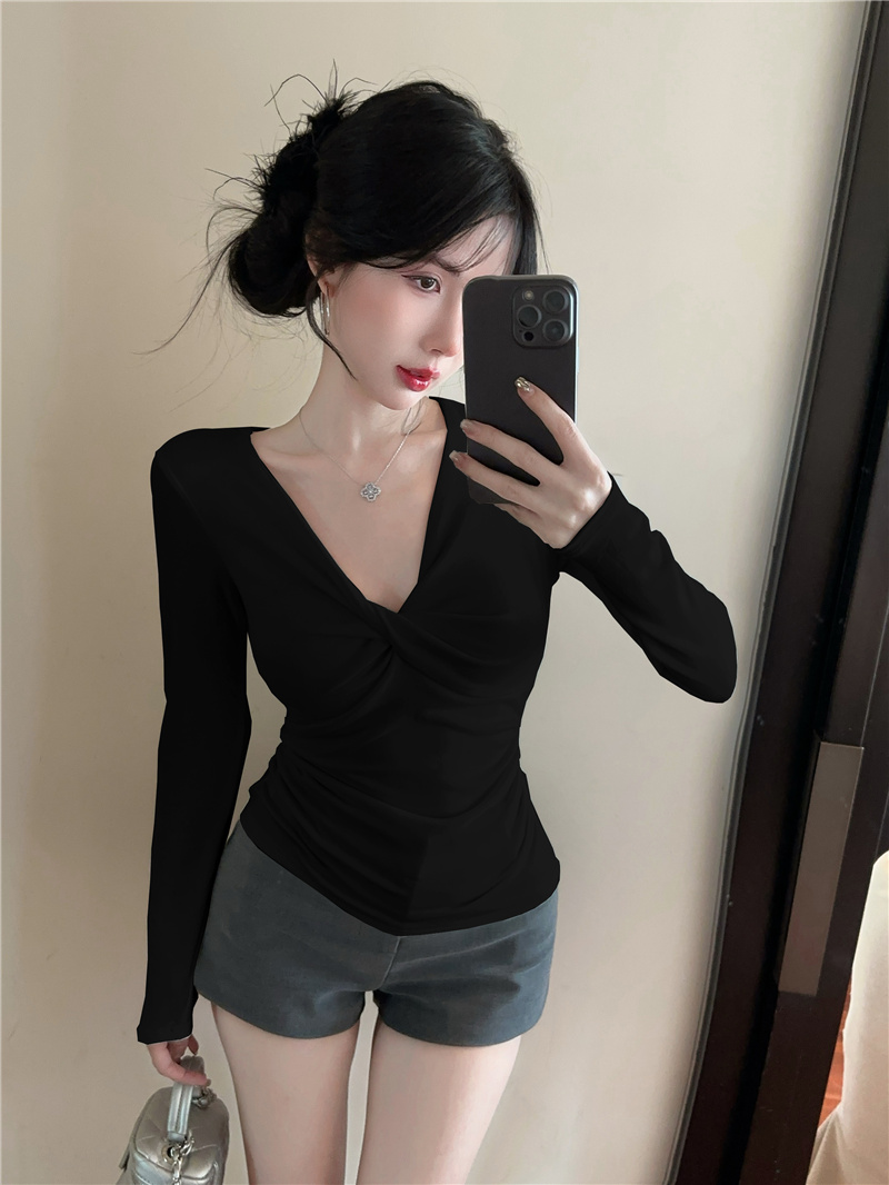 Actual shot ~ 2024 autumn and winter new flannel V-neck design pure lust hot girl slim western style bottoming shirt for women