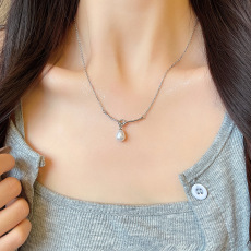 批发轻奢小众高级感绳结项链女百搭气质小红书同款珍珠锁骨链颈链