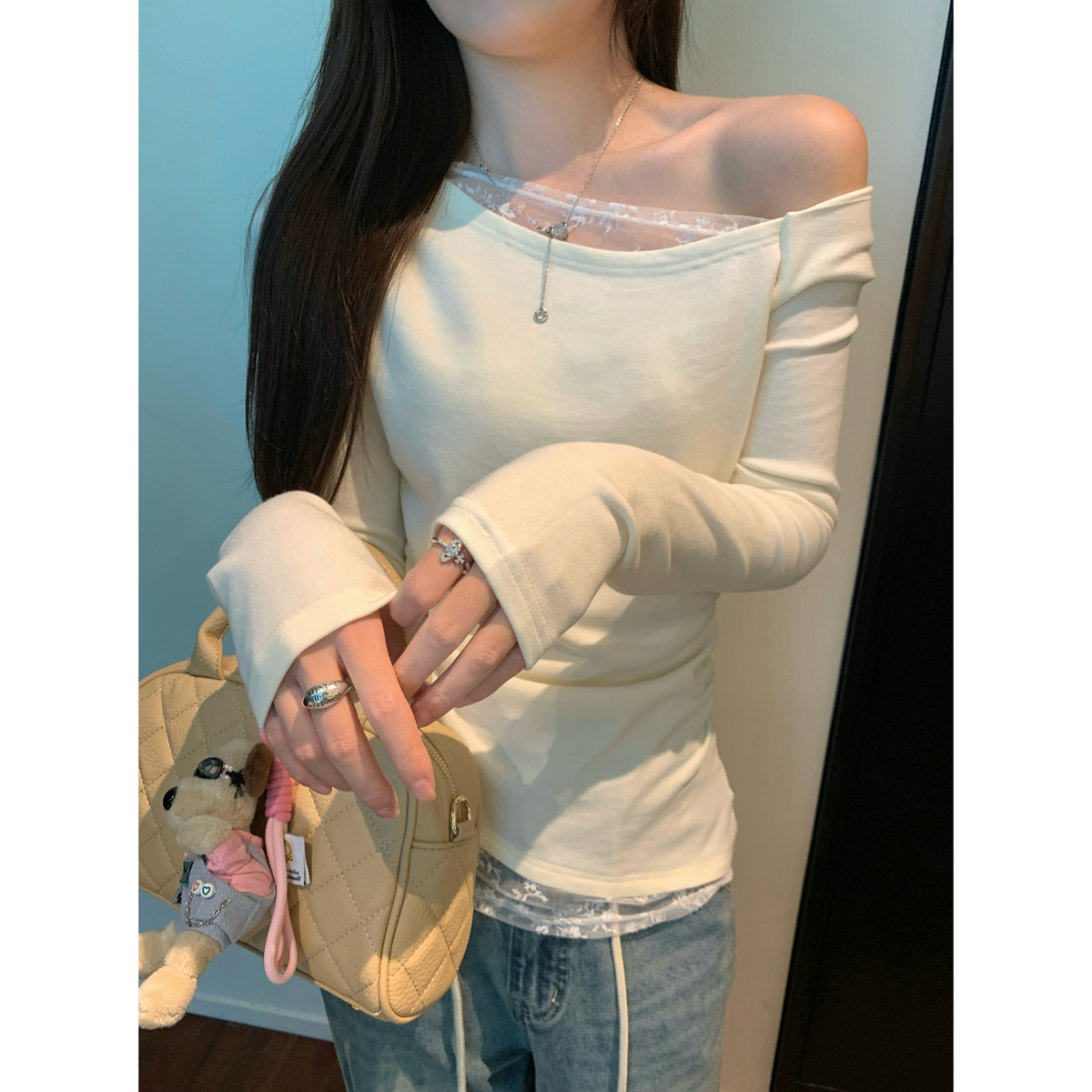 Real shot of autumn and winter Korean style lace spliced ​​off-shoulder diagonal collar irregular pleated long-sleeved inner T-shirt top for women