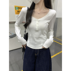 Actual shot of autumn and winter Korean style versatile round neck button fishbone slim design long-sleeved inner T-shirt top