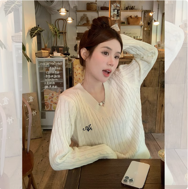 Retro V-neck twist sweater for women, autumn Korean style loose pullover, soft waxy embroidered sweater top, trendy