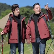 批发户外防水羽绒服男女同款情侣冲锋衣上衣户外风白鸭绒登山服红色