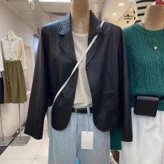 批发韩国东大门2025秋季新款翻领皮衣夹克外套黑色简约休闲百搭上衣女