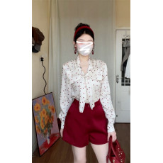 批发法式复古早秋穿搭套装女2026新款红色波点衬衫短裤盐系<b class='q'>轻熟</b>两件套