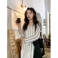 批发流苏系带<b class='q'>清凉</b>镂空条纹罩衫女夏2024新款薄款防晒针织衫