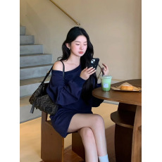 批发美式斜肩慵懒设计感卫衣辣妹包臀运动短裙两件套早秋穿搭<b class='q'>气质</b>通勤