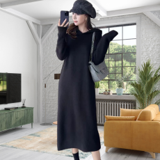 批发秋冬装<b class='q'>大码</b>女装韩系连帽针织连衣裙宽松显瘦过膝v领打底毛衣裙