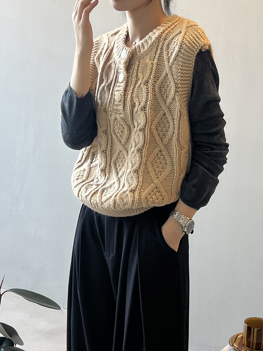 Actual shot ~ Korean style half open collar button knitted vest 2024 autumn new loose and versatile sweater vest