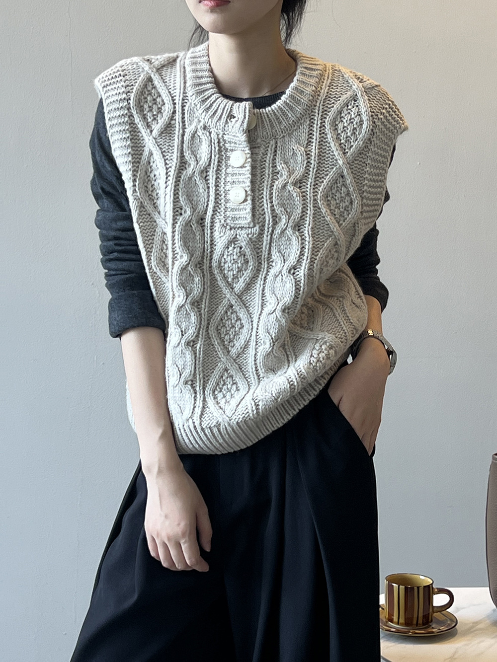 Actual shot ~ Korean style half open collar button knitted vest 2024 autumn new loose and versatile sweater vest