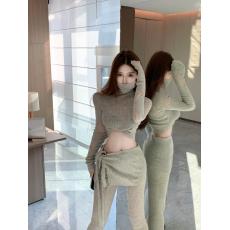 批发实拍实价  多穿<b class='q'>个性</b>破洞小众打底针织衫微喇叭长裤三件套