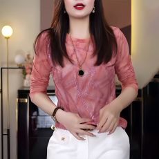 批发韩系时尚别致重工烫钻T恤女2026春秋新款洋气正肩遮肉显瘦<b class='q'>打底衫</b>