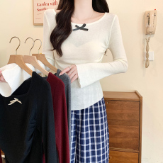 批发实拍六羊毛长袖<b class='q'>毛衣</b>女秋冬2025蝴蝶结圆领纯色<b class='q'>短款</b>保暖上衣针织衫